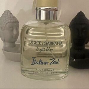 Used Light Blur Italian Zest 4.2 oz